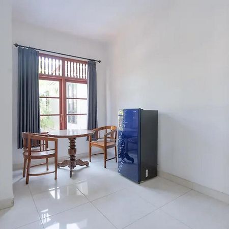 Ceria Guesthouse Seminyak Mitra Reddoorz Экстерьер фото