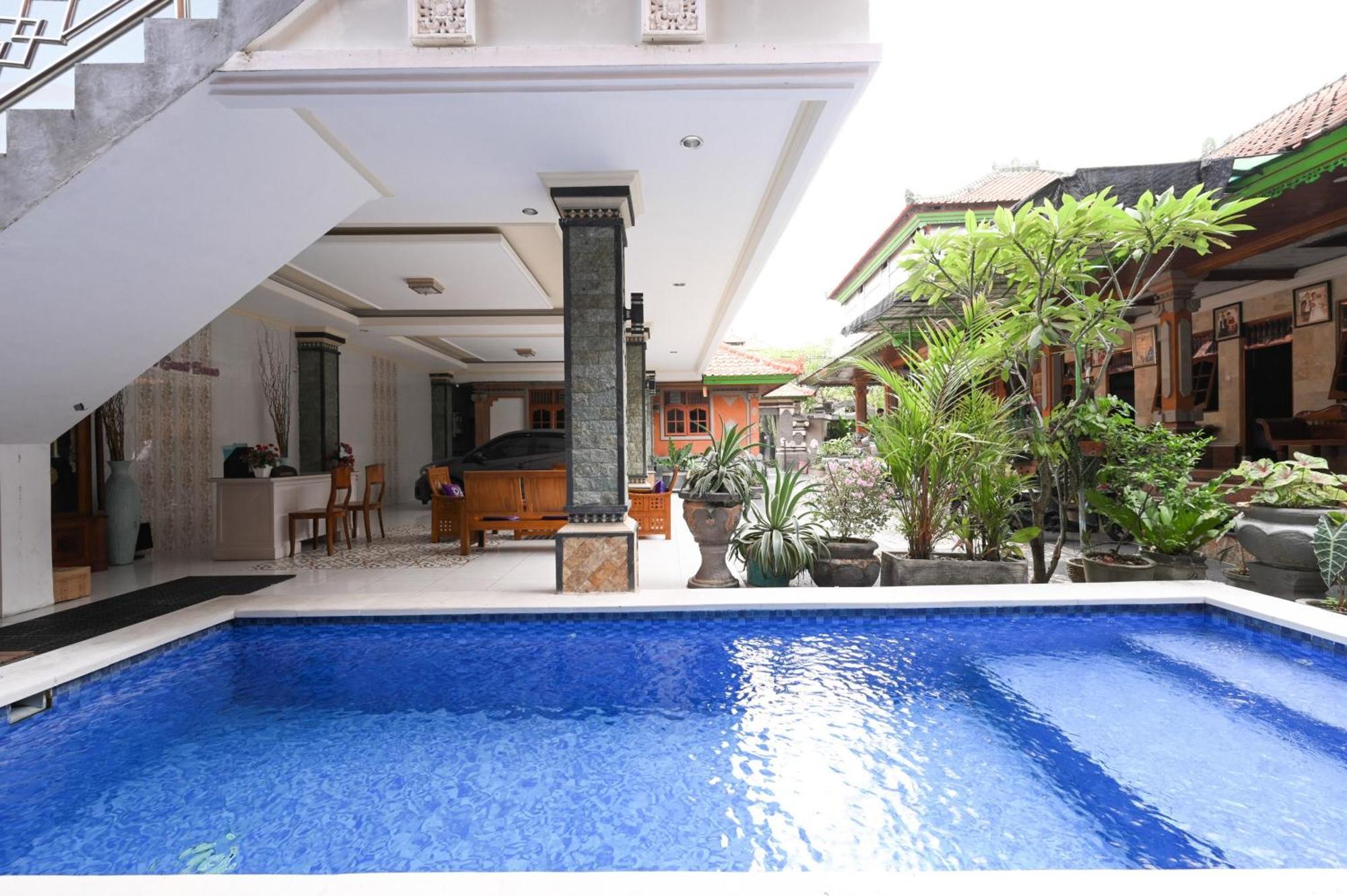 Ceria Guesthouse Seminyak Mitra Reddoorz Экстерьер фото