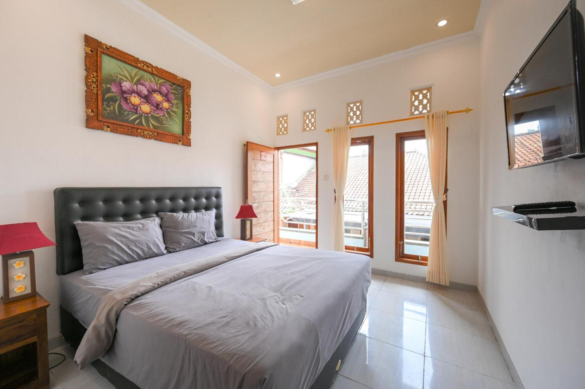 Ceria Guesthouse Seminyak Mitra Reddoorz Экстерьер фото