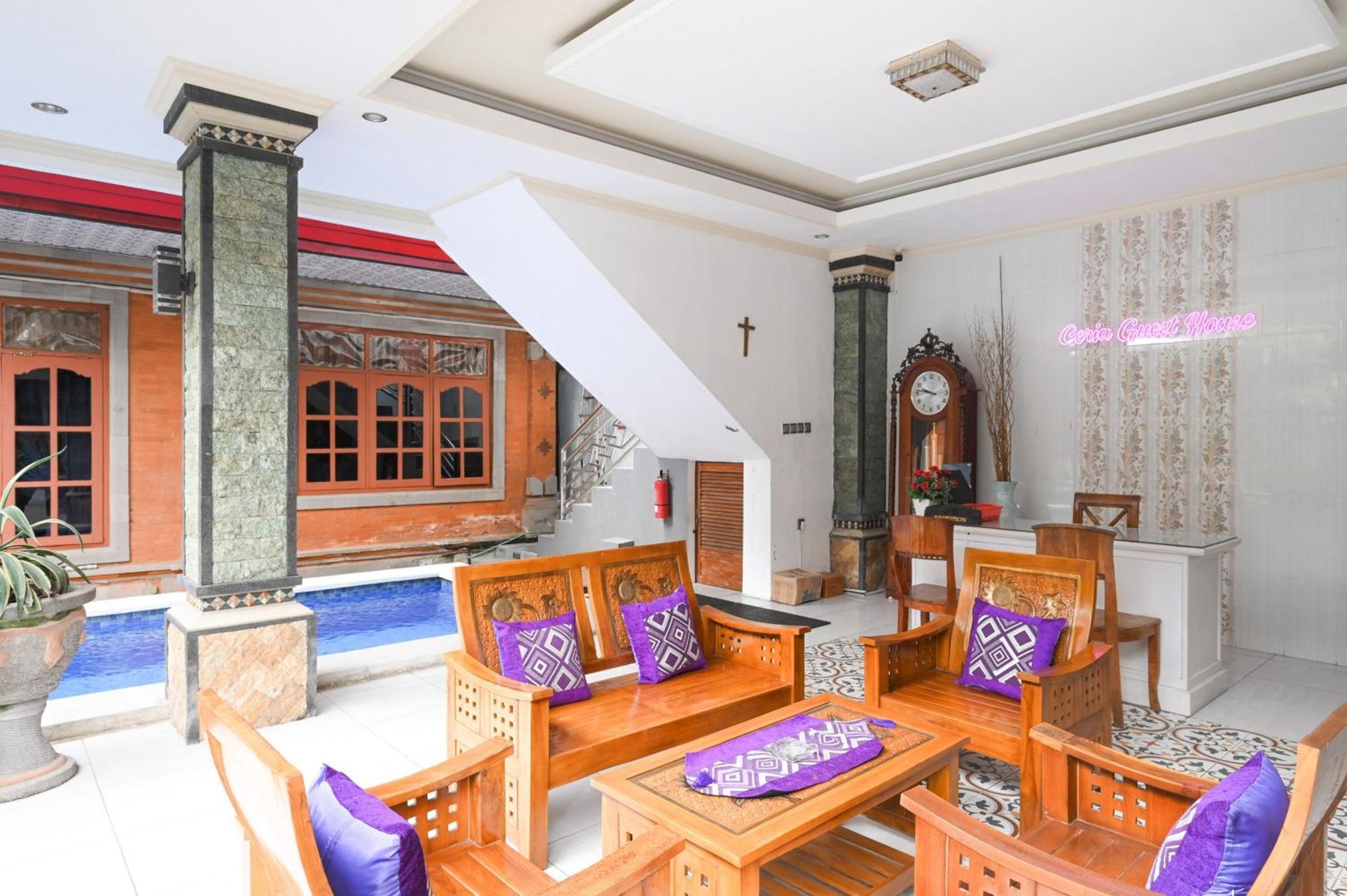 Ceria Guesthouse Seminyak Mitra Reddoorz Экстерьер фото