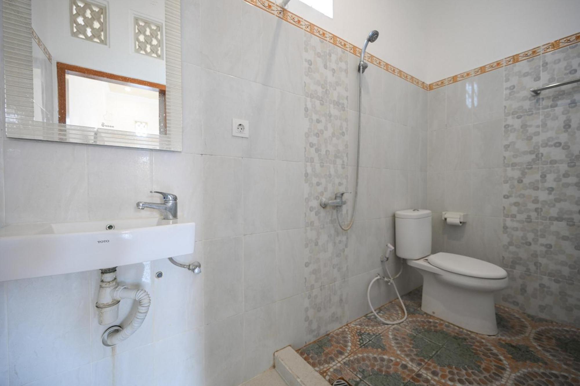 Ceria Guesthouse Seminyak Mitra Reddoorz Экстерьер фото